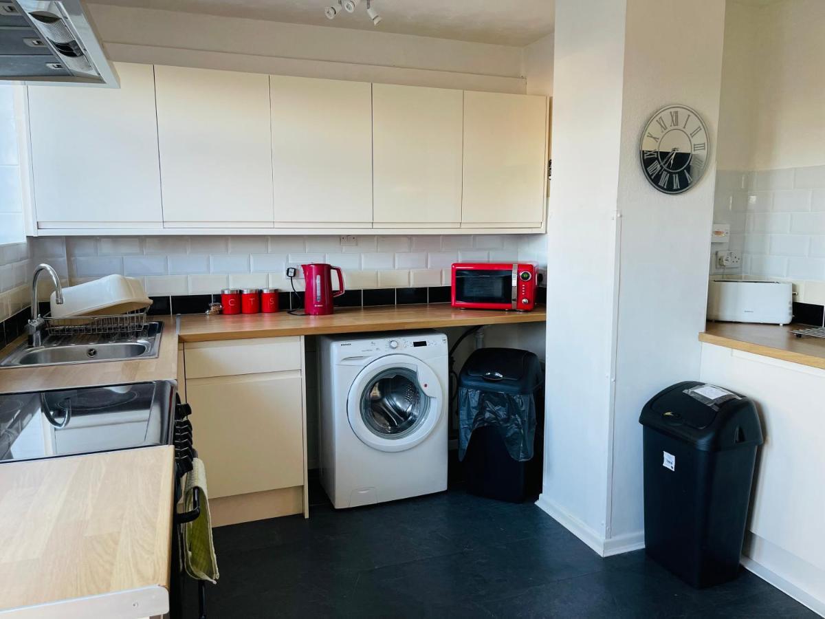 St Ives, King Bed Cosy Home, Parking, Fast Wi Fi Сейнт Айвс Екстериор снимка