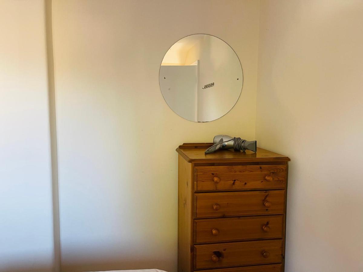 St Ives, King Bed Cosy Home, Parking, Fast Wi Fi Сейнт Айвс Екстериор снимка